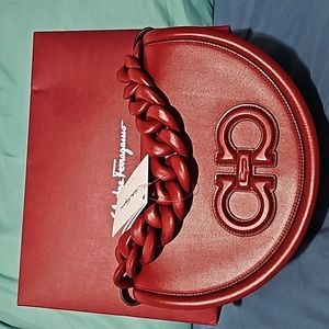 Ferragamo aura in red